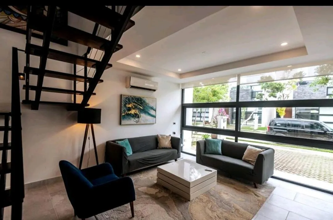 Contacten van Villa Luxury Downtown-Tulum Countryclub Bahia Principe
